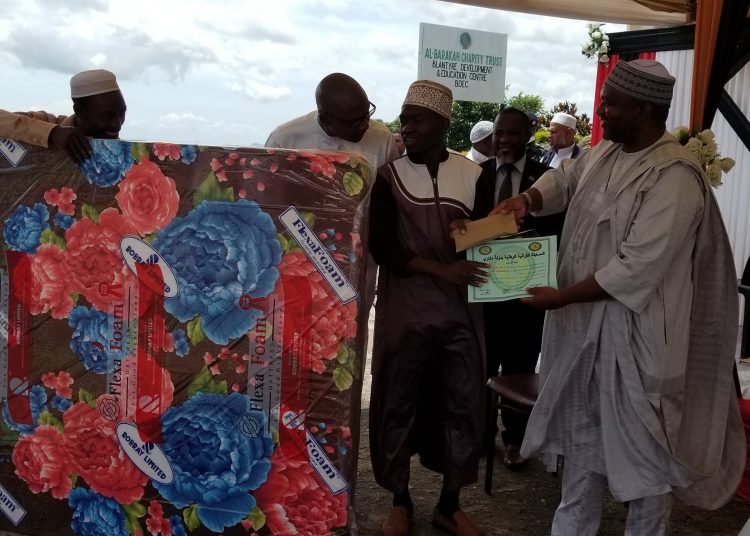 Matola Urges Muslim Youths to Pursue Both Islamic and Secular Education