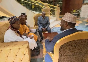 MAM Chairman Sheikh Idrissah Muhammad Meets Azhar Students