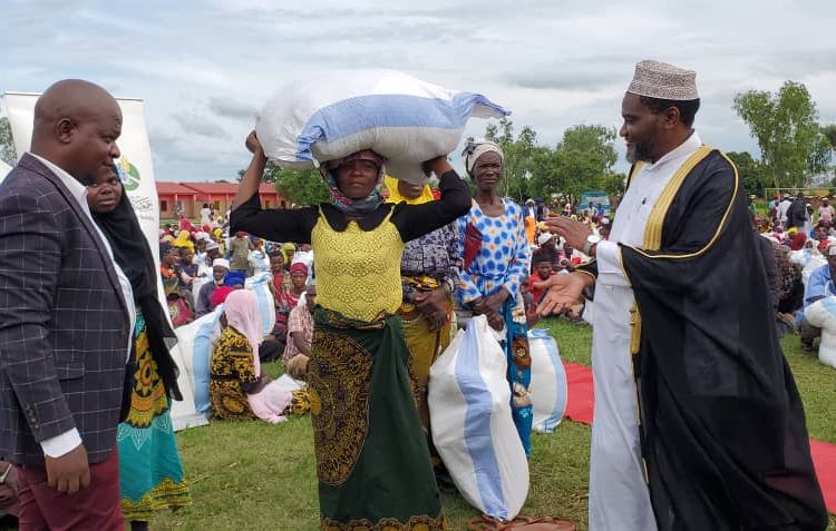 Darusunnah Foundation Bails Out Needy People in Salima